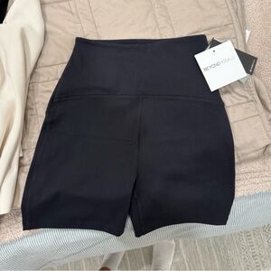 Beyond yoga biker shorts
